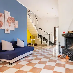 https://la-pomelia-di-gio.palermohotels.org